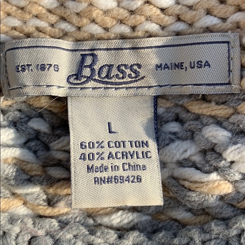 Bass Ladies Large Sweater